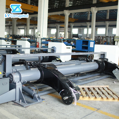 1400mm gewölbter Karton-Kasten, der Maschine, hydraulischen Mühlrollenstand herstellt