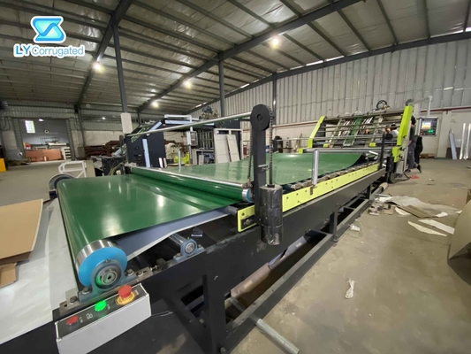 Lamellierende Maschine 1700mm 15000W der Hochgeschwindigkeitskarton-Kasten-Maschine